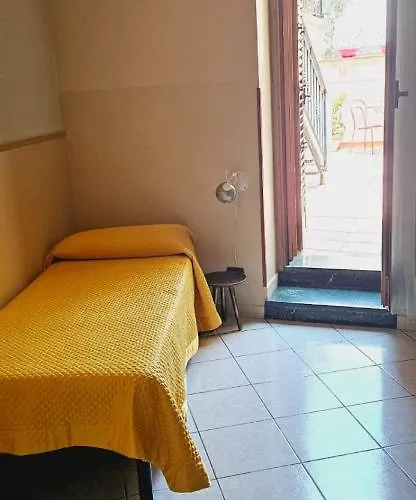 Maria 3* Giardini Naxos